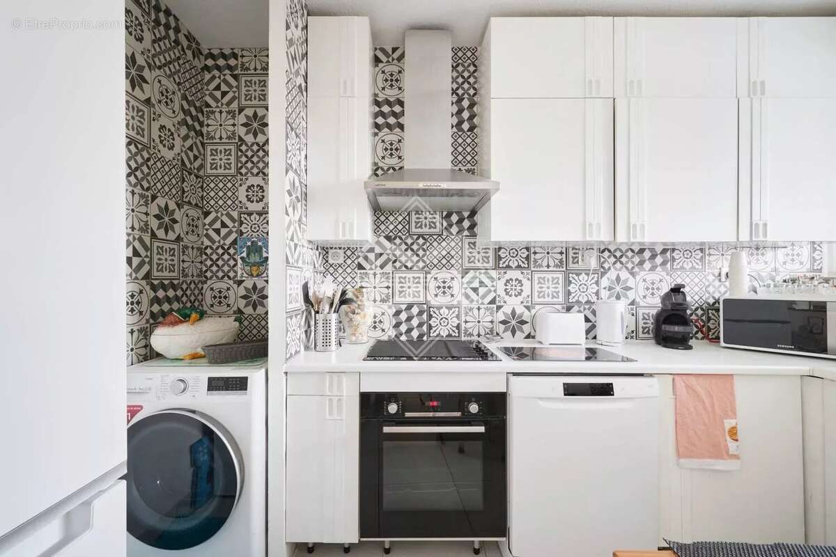 Appartement à VILLENEUVE-LOUBET