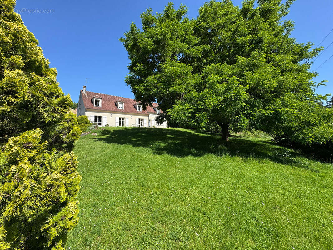 Maison familiale récente avec bel environnement boisé  Gambais 10 pièces 267 m2 - photo 10