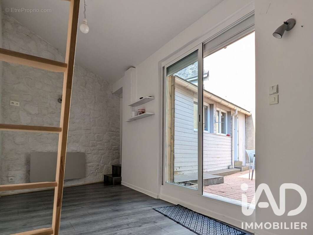 Maison 86 m² à Thouars  - photo 5