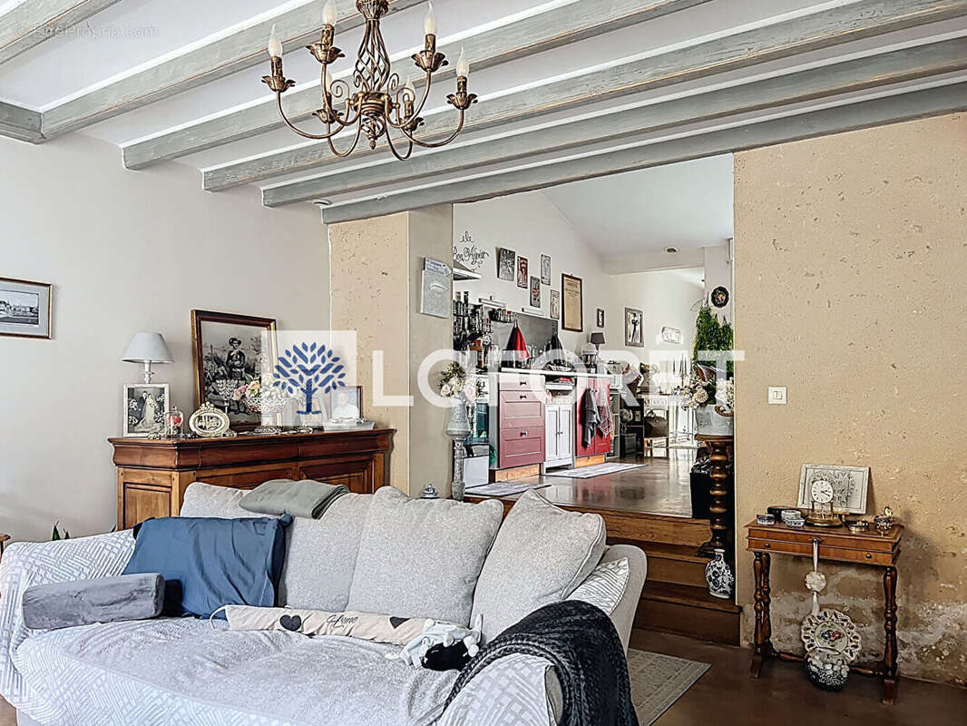 Maison à ASSAIS-LES-JUMEAUX