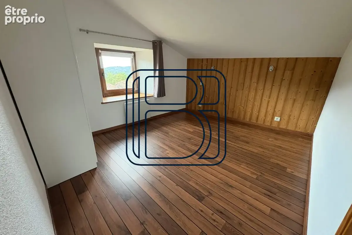 Maison 8 pièces 98 m² à vendre à Marat (63480) - photo 9