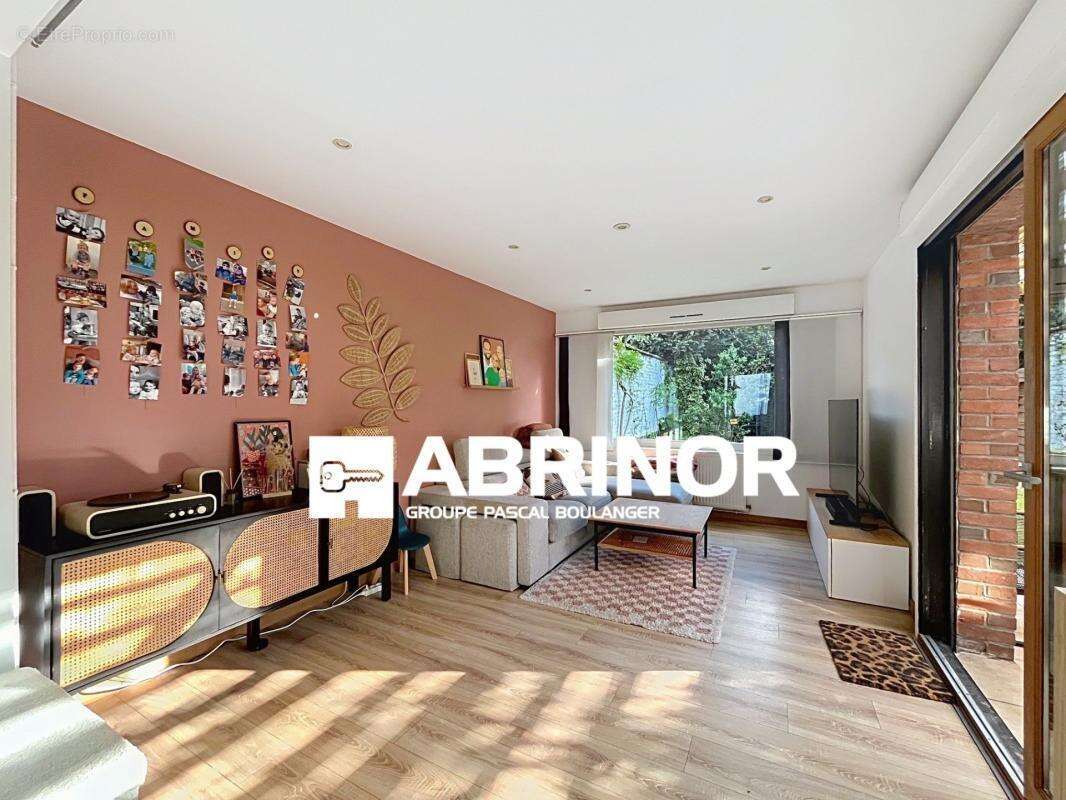Maison Coup de Coeur, 3 chambres sur le même palier et bureau, salle de bain, garage et jardin - photo 3