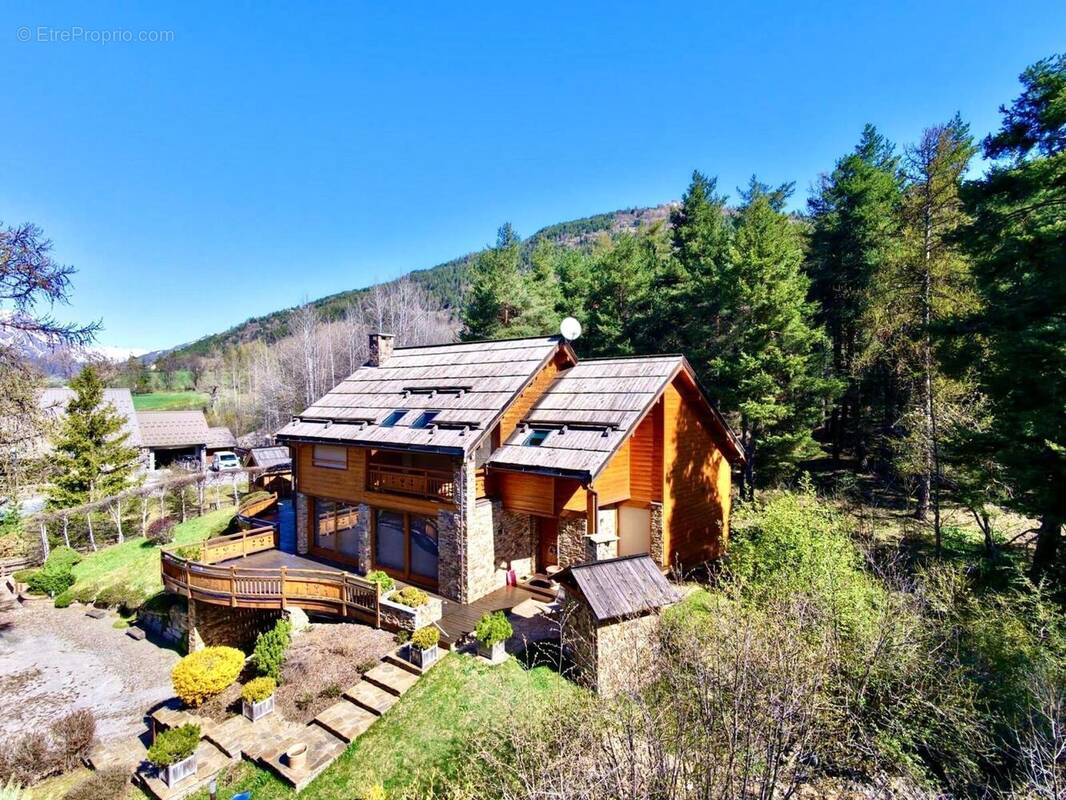 Photo 1 - Maison à LA SALLE-LES-ALPES