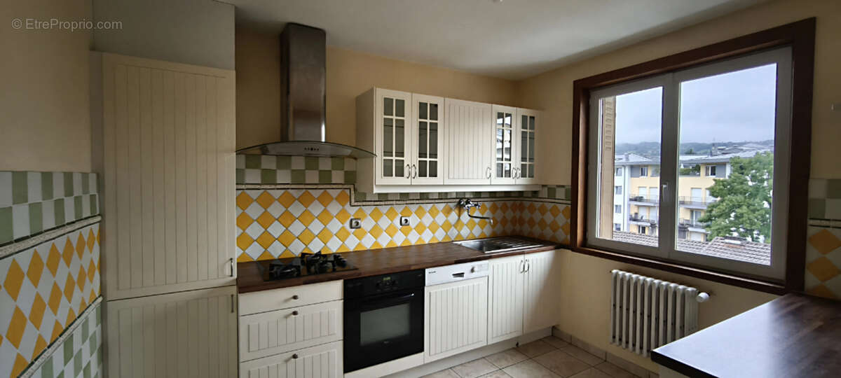 Appartement à LA ROCHE-SUR-FORON