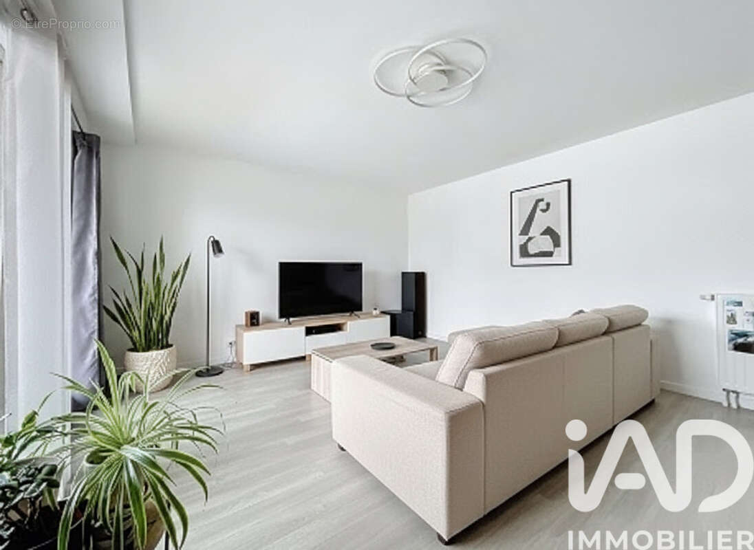 Photo 3 - Appartement à VEZIN-LE-COQUET