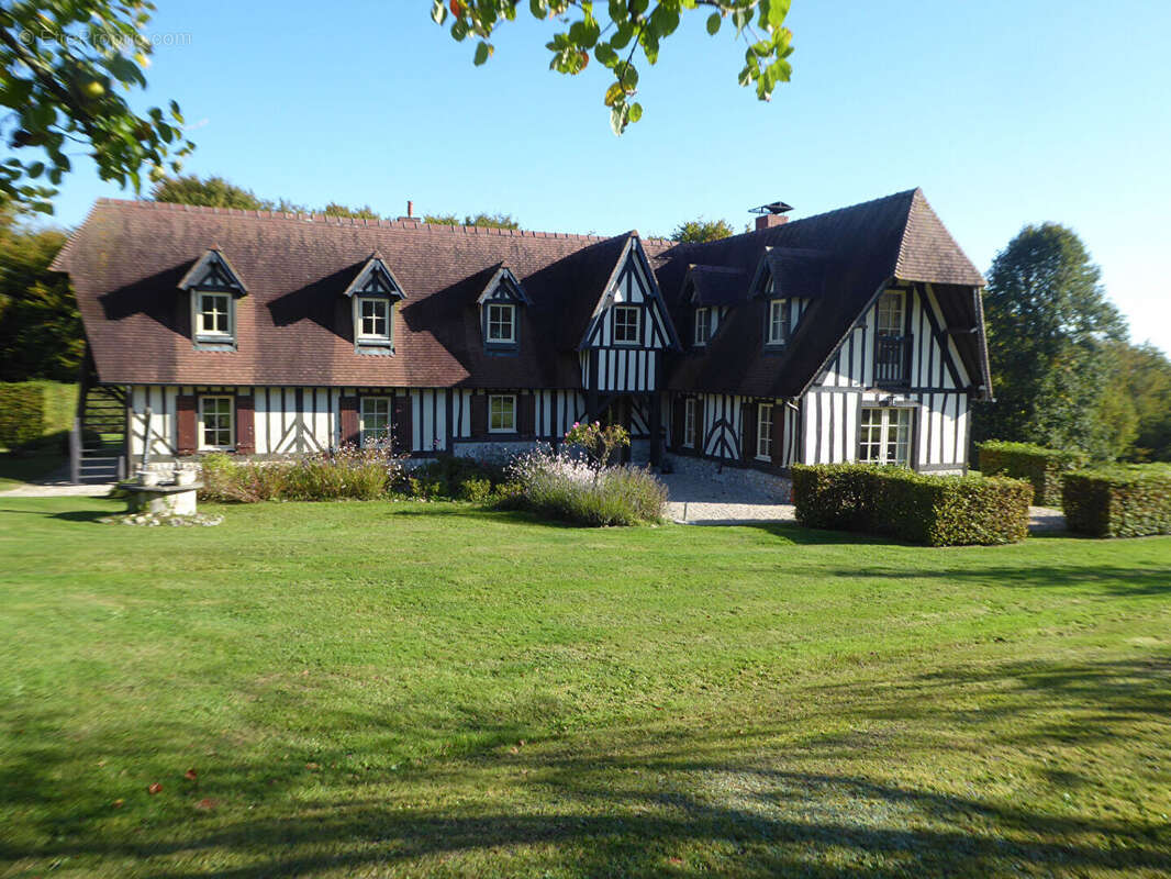 Maison à PONT-L&#039;EVEQUE