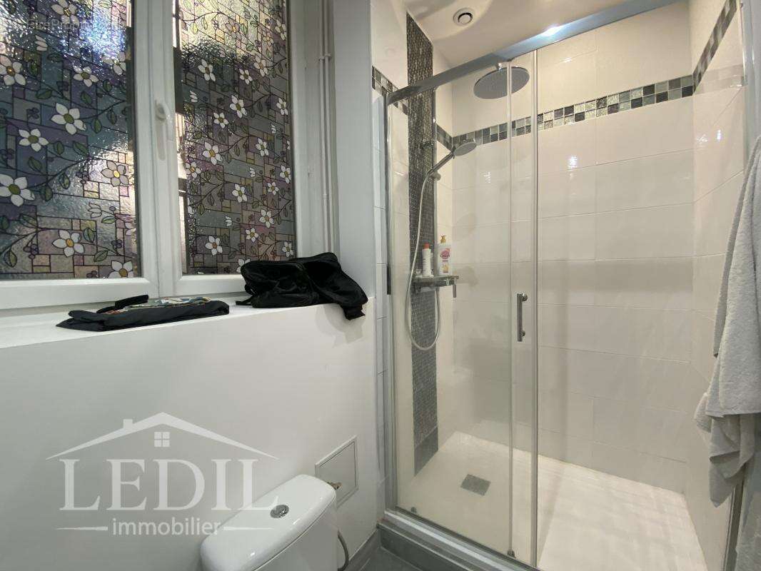 Immeuble de rapport 300 m² habitables avec jardin - photo 4