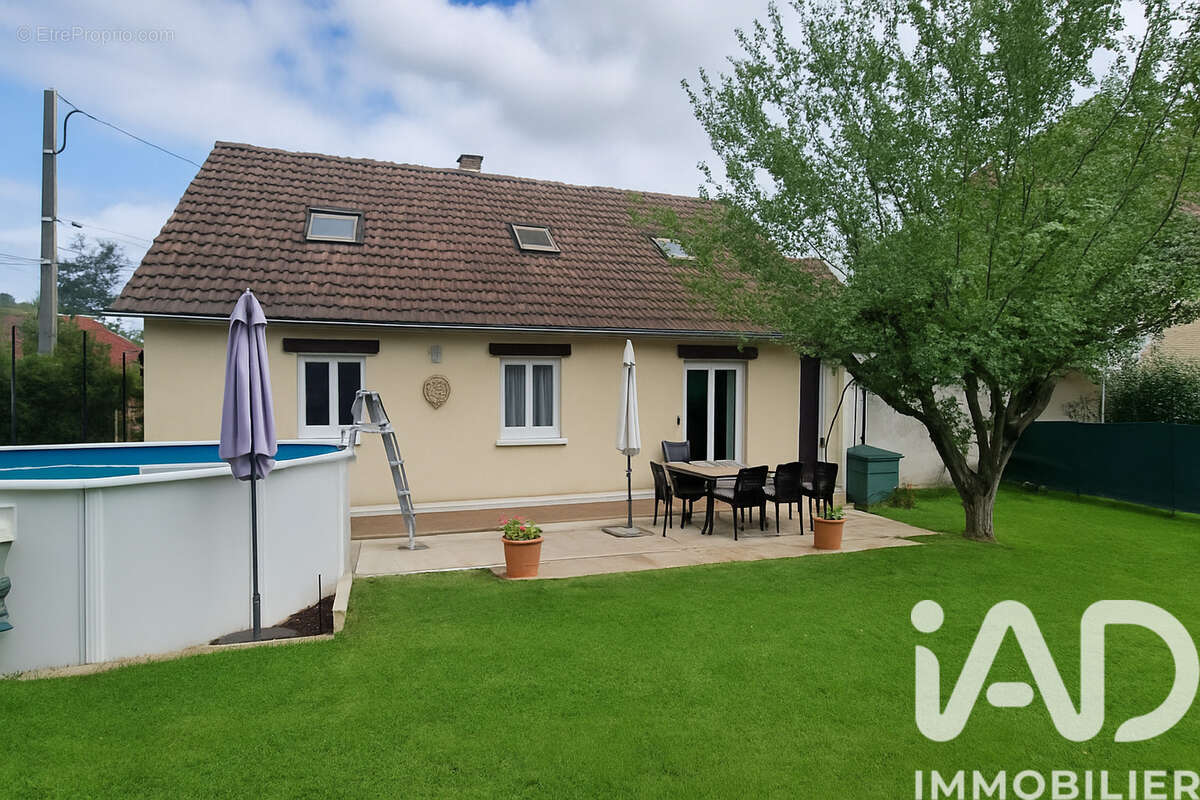 Photo 2 - Maison à SAINT-PANTALEON-DE-LARCHE