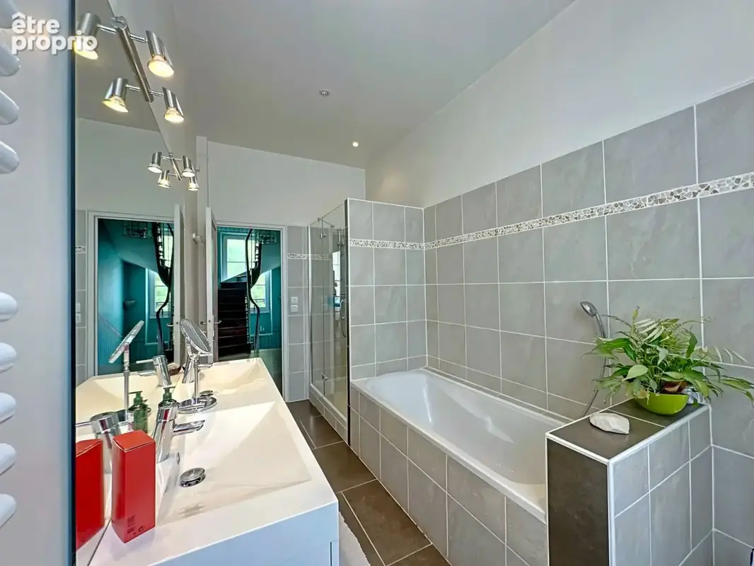 Maison 8 pièces 239 m² à vendre à Orleans (45000) - photo 7