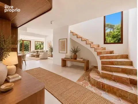 Maison 8 pièces 230 m² à vendre à La Croix-Valmer (83420) - photo 3