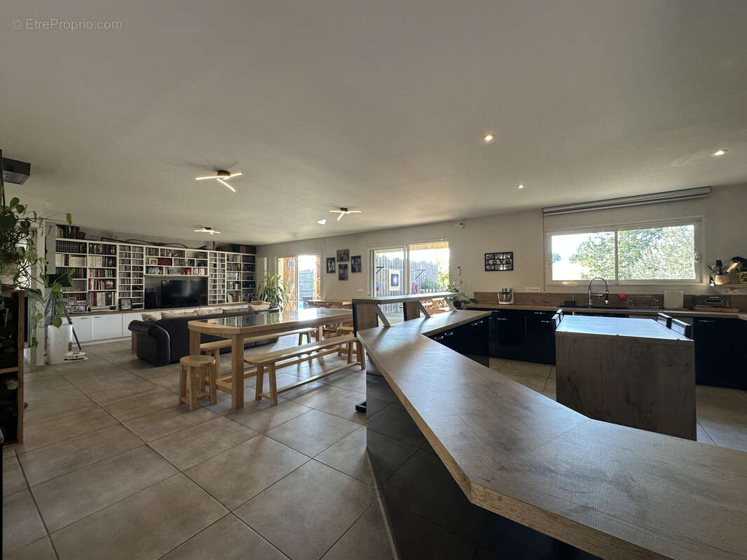 Maison à LASGRAISSES