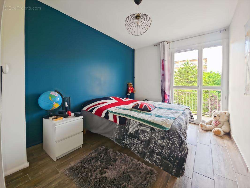 Appartement à SAINTE-FOY-LES-LYON