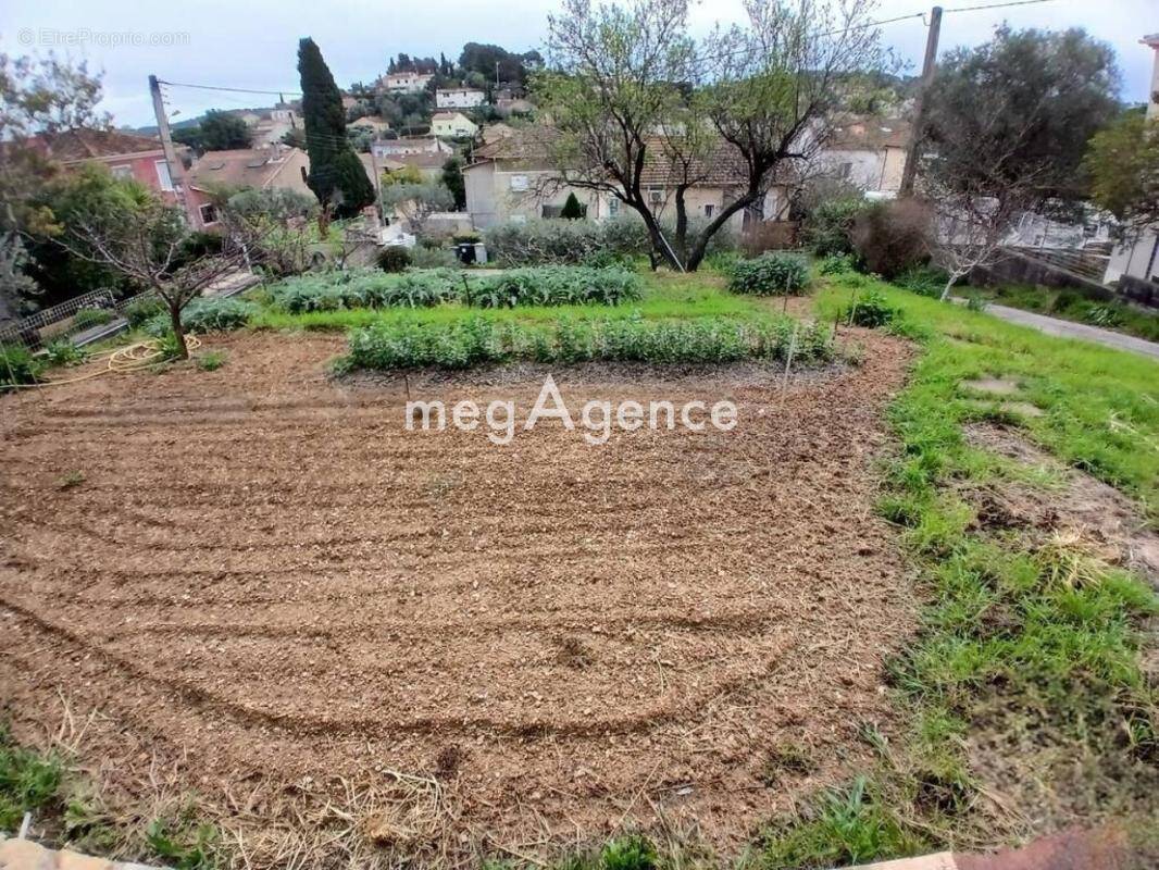 Terrain à LA SEYNE-SUR-MER