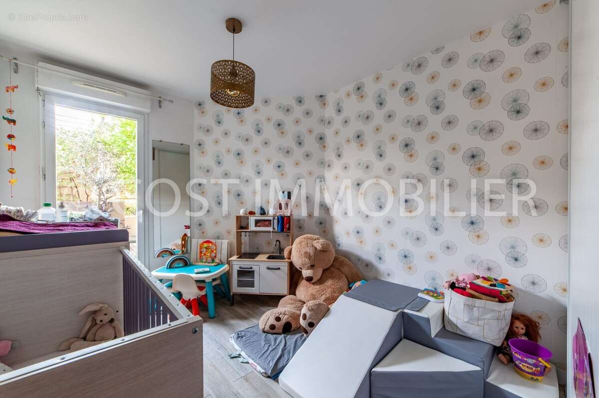 Appartement à COLOMBES