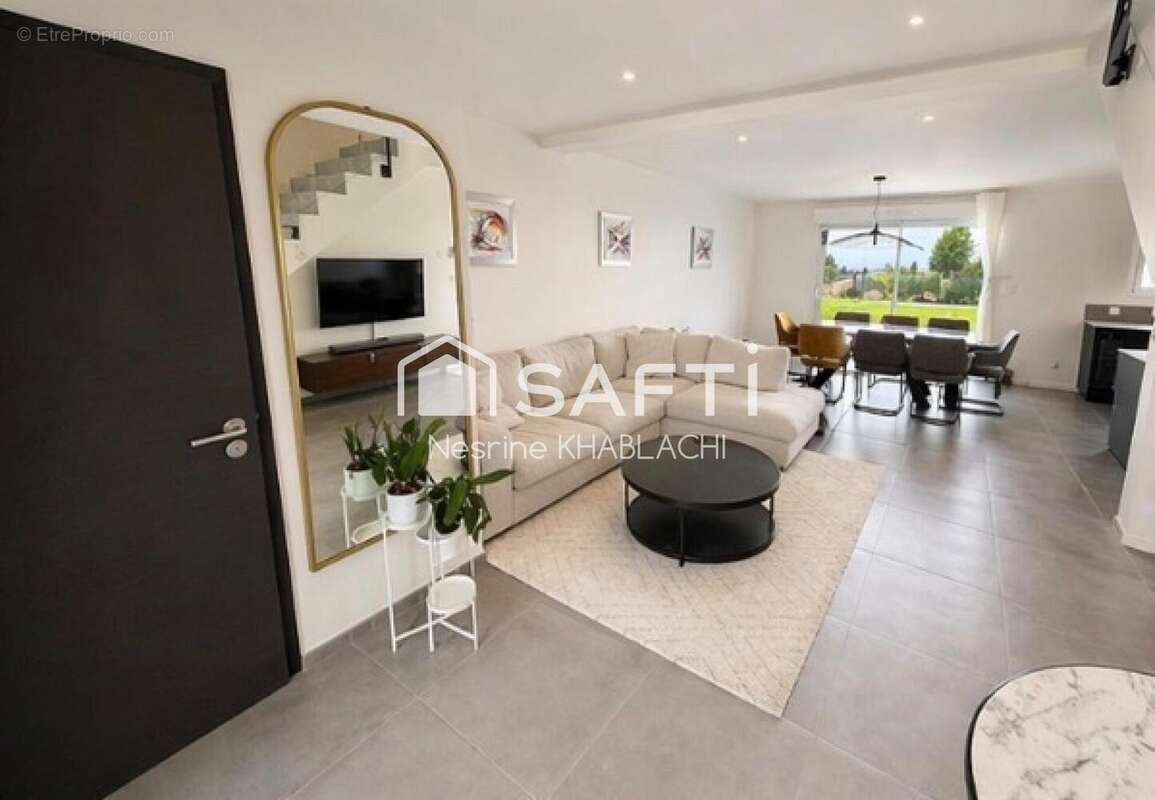 Photo 2 - Maison à HAUCOURT-MOULAINE