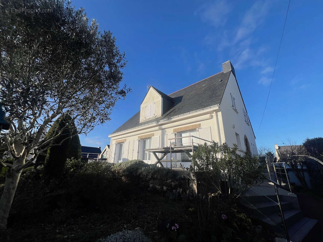 Maison à LE POULIGUEN