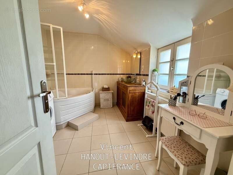 Maison à SOULAIRE-ET-BOURG