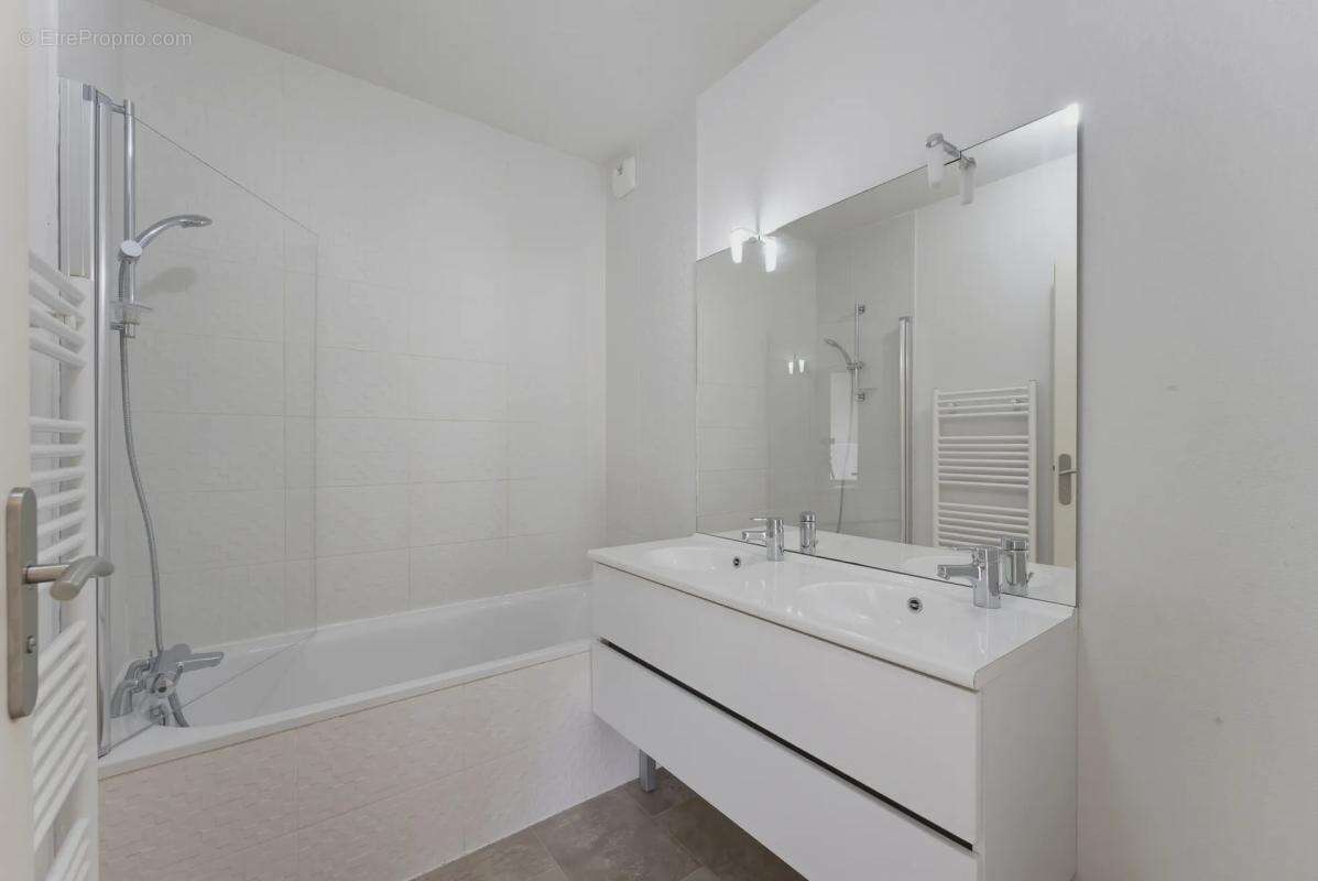 Appartement de 4 pièces de 74 m² à Mérignac - photo 12
