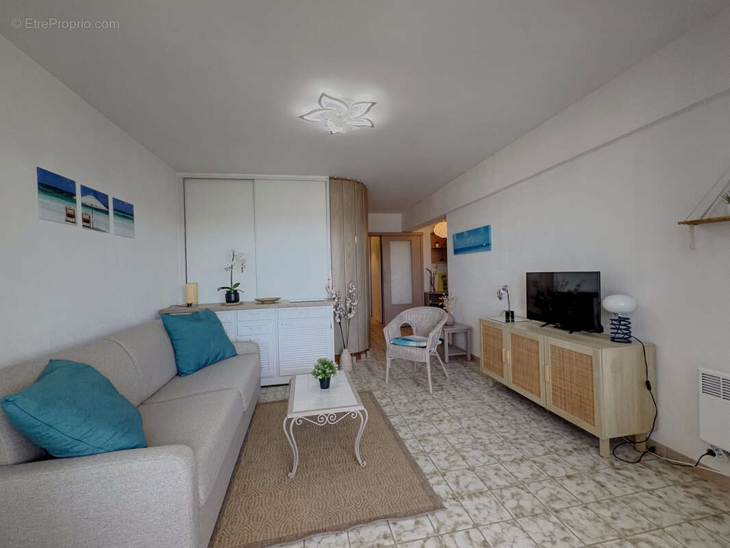 Appartement à SIX-FOURS-LES-PLAGES