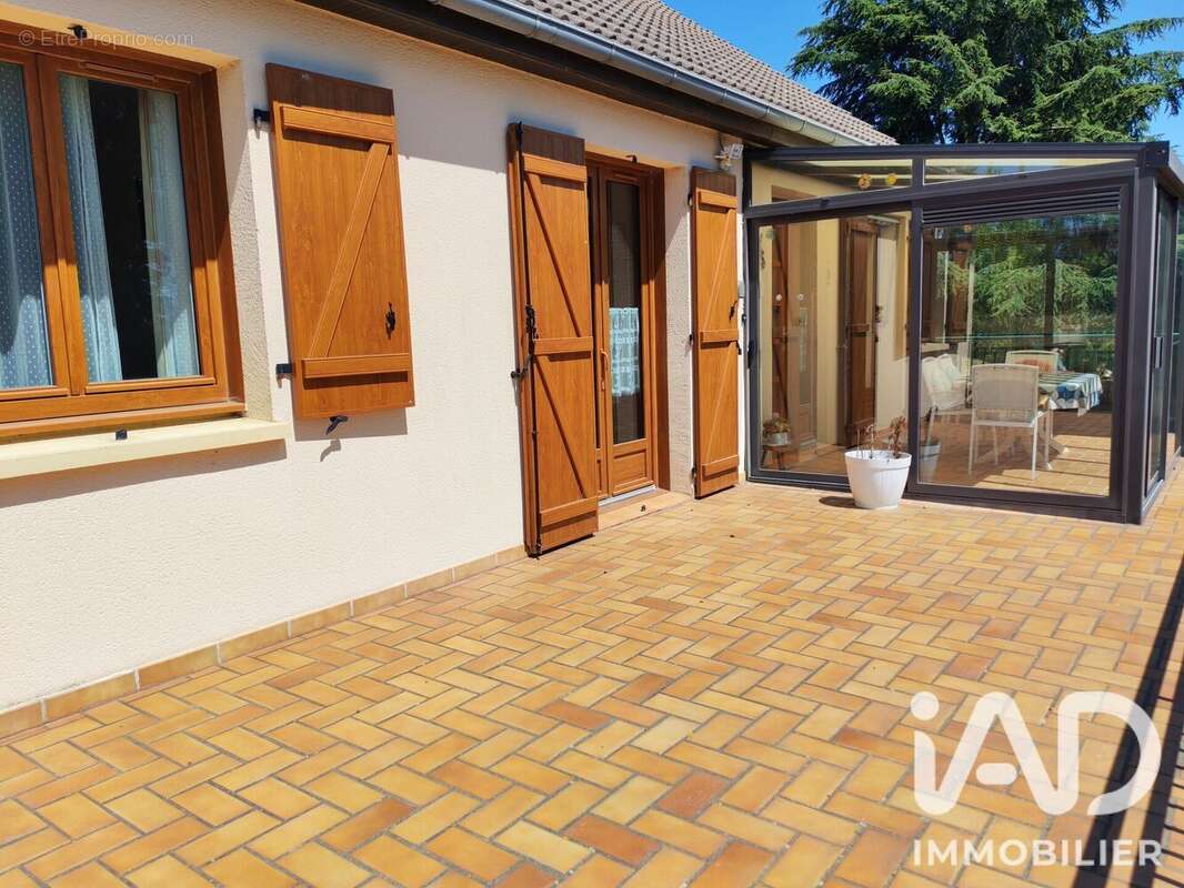 Maison 78 m² à Saint-Gilles  - photo 9