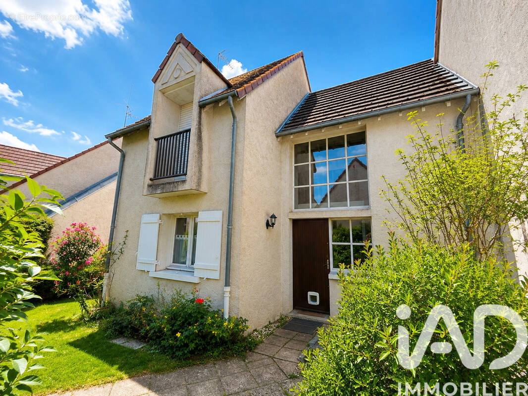 Photo 1 - Maison à LA CHAUSSEE-SAINT-VICTOR