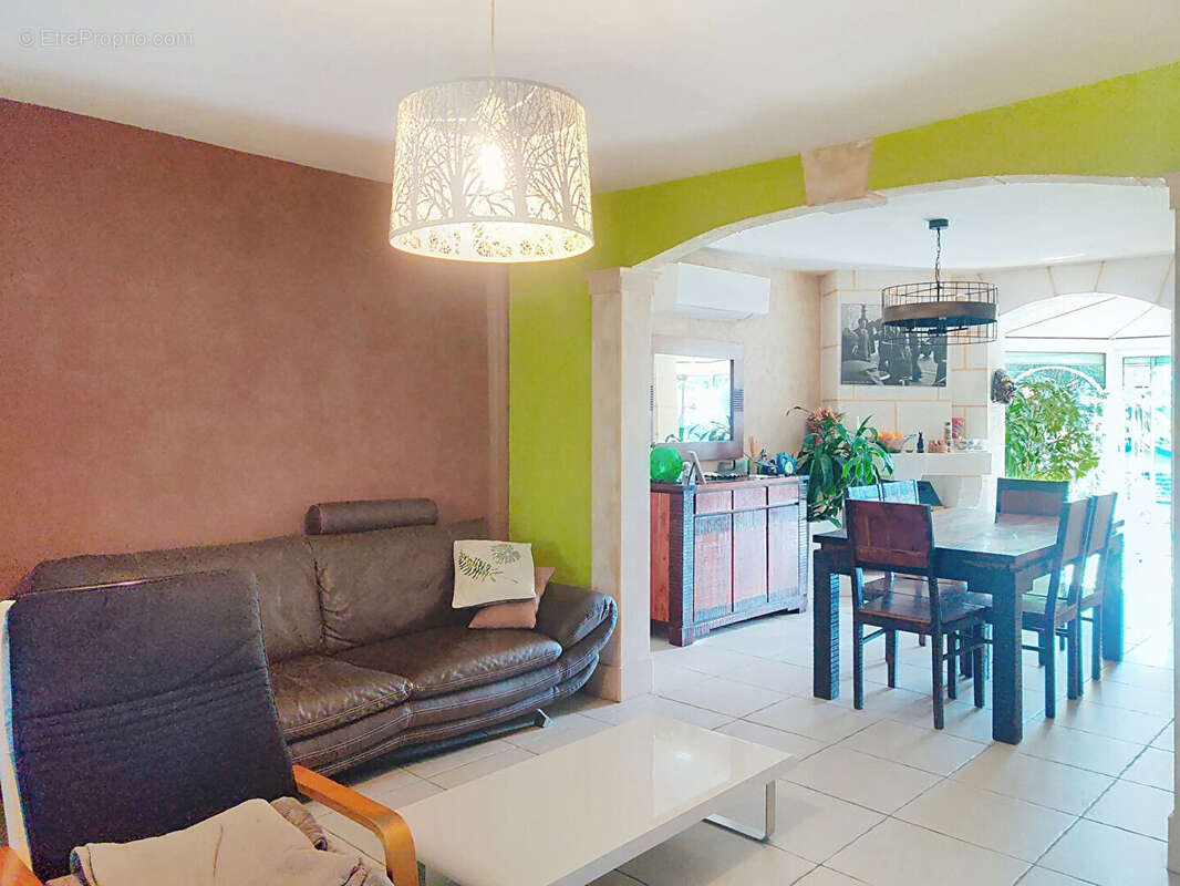Maison à VILLENAVE-D'ORNON