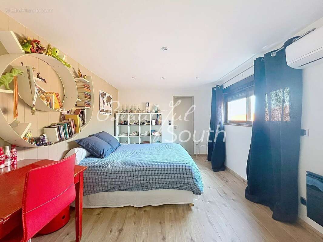 Propriété d’exception aux portes de Perpignan – 260 m² habitables sur 1 690 m² paysagés avec piscine, Pollestres - photo 19