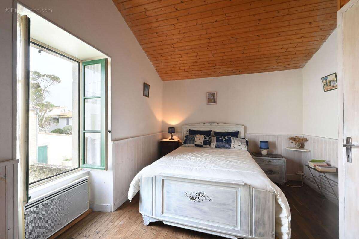 Maison à LES PORTES-EN-RE