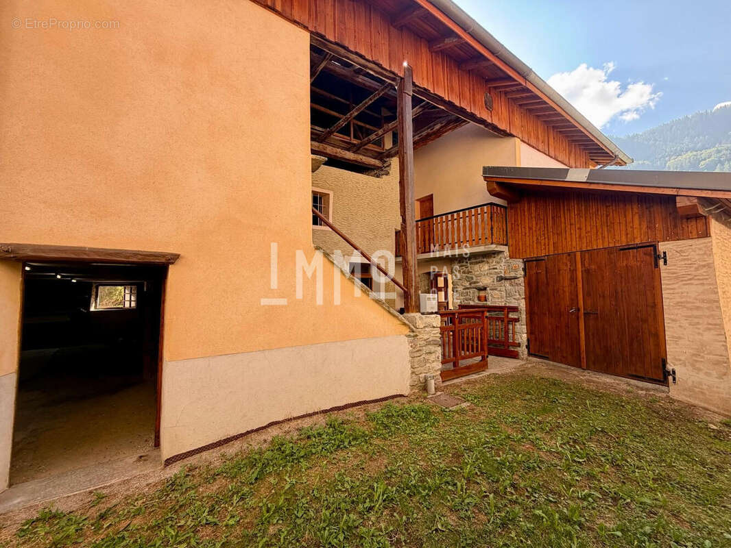 Maison 145 m² à Notre-Dame-Du-Pre  - photo 4