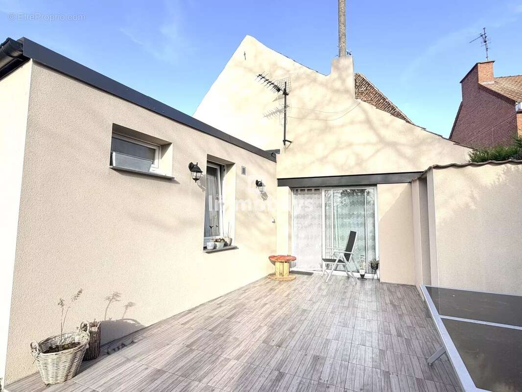 Maison à PECQUENCOURT