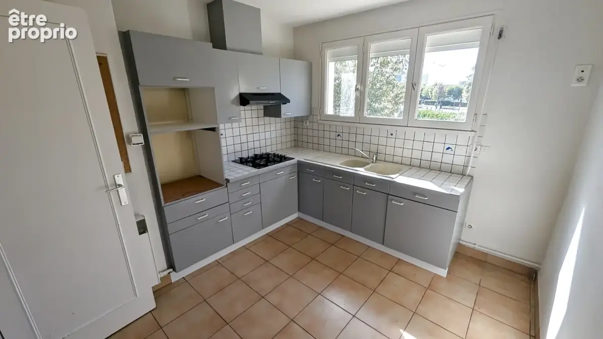 Niort maison  sous sol a rafraichir - photo 5