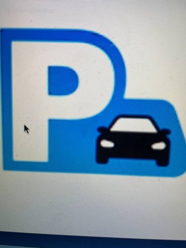 Parking à L'ISLE-ADAM