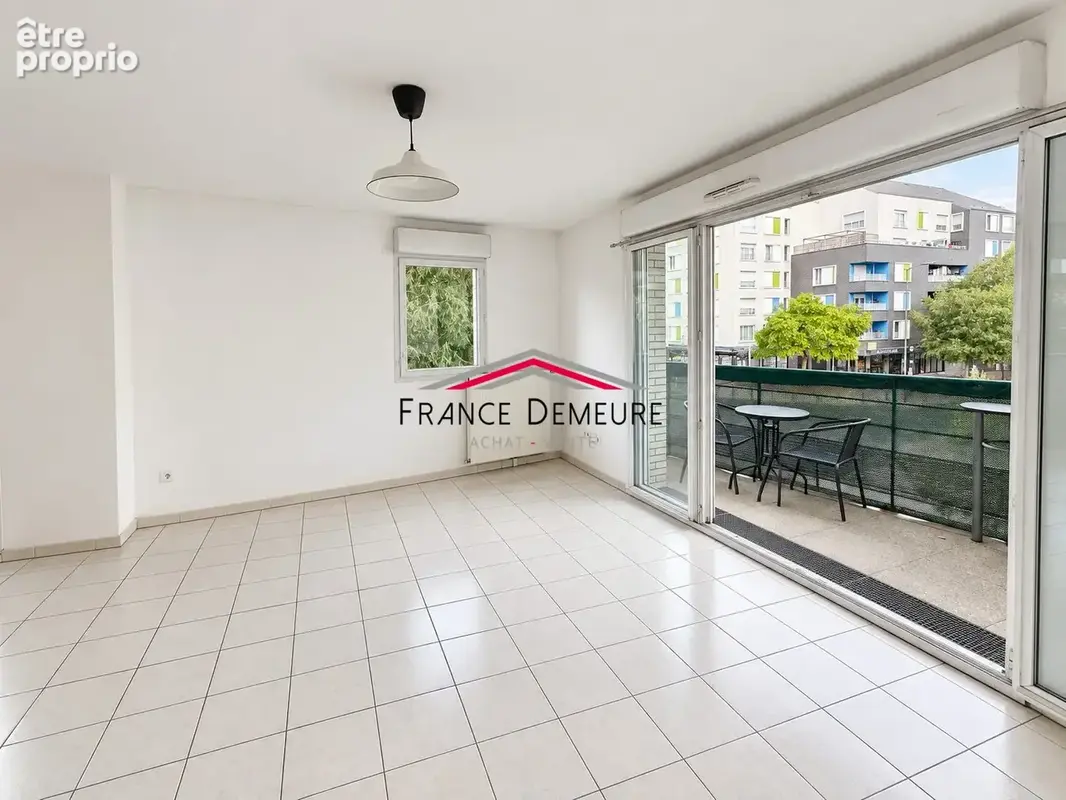Appartement 3 pièces 63 m² à vendre à Creteil (94000) - photo 3