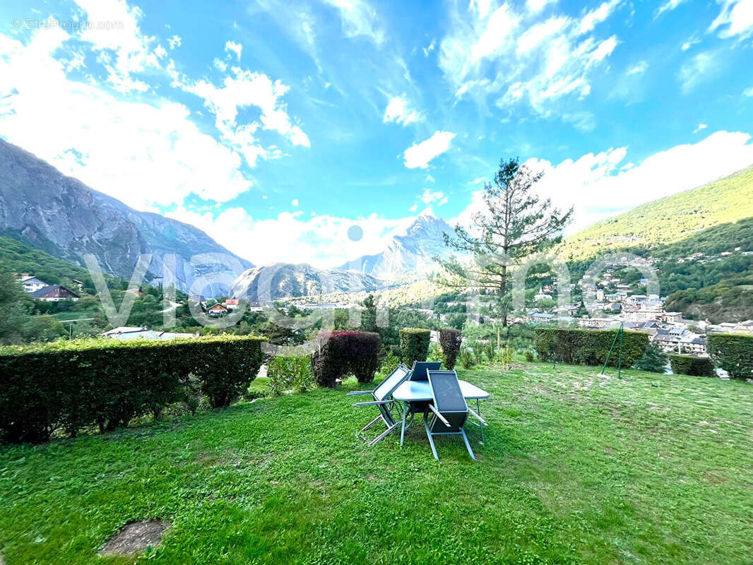 Appartement à SAINT-MICHEL-DE-MAURIENNE