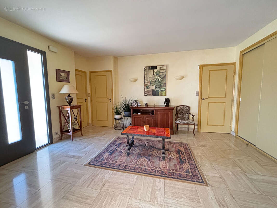 Maison à COUSANCE