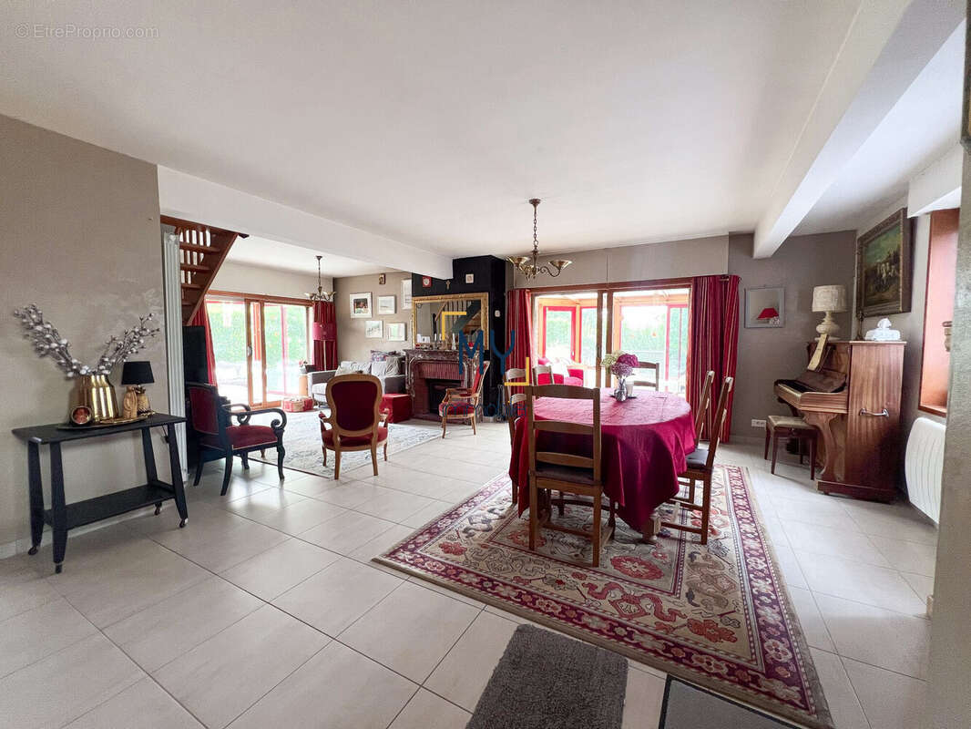 Maison 141 m² à Illies  - photo 2