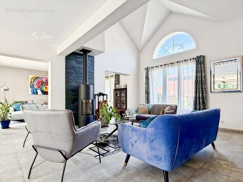 Maison à BUSSY-SAINT-GEORGES