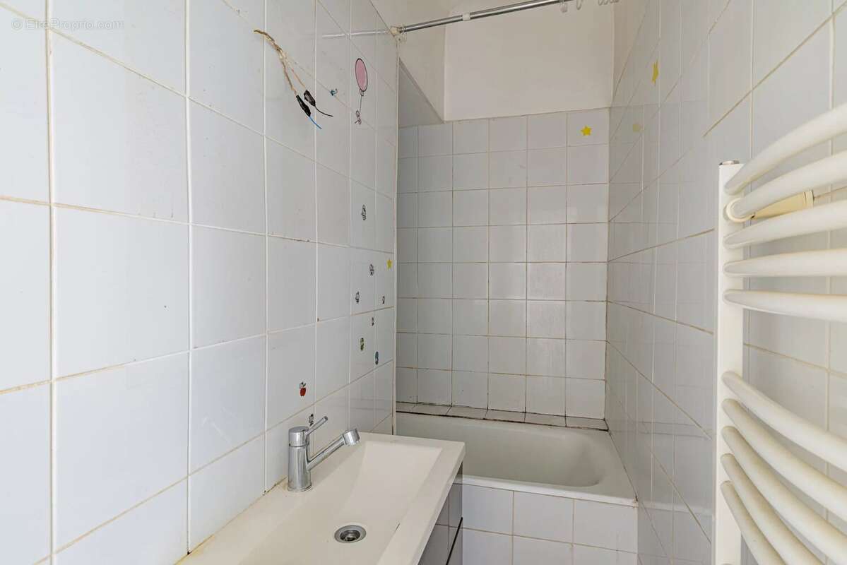 Appartement à PARIS-17E