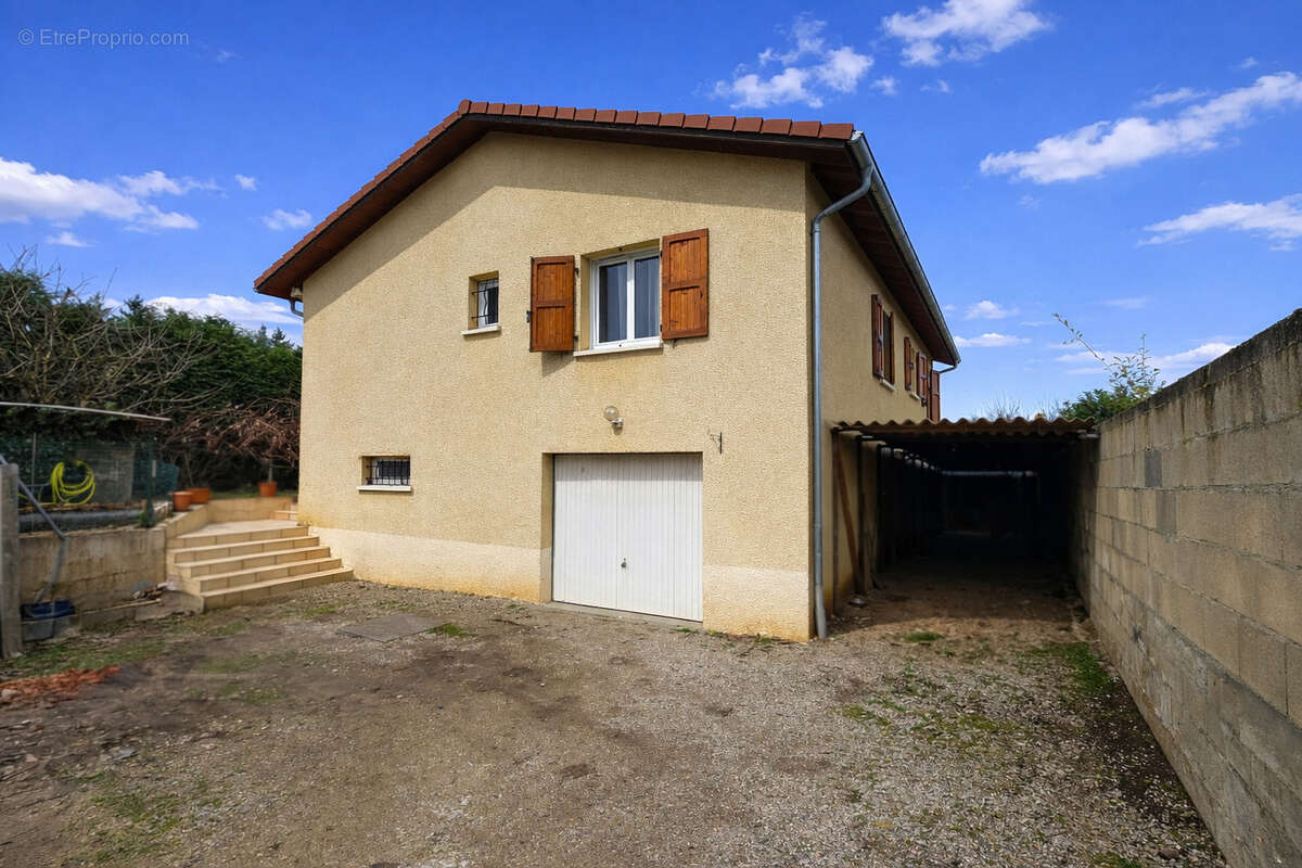 Maison à CHARVIEU-CHAVAGNEUX
