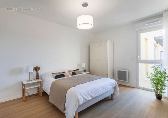 Appartement à ROQUEBRUNE-SUR-ARGENS