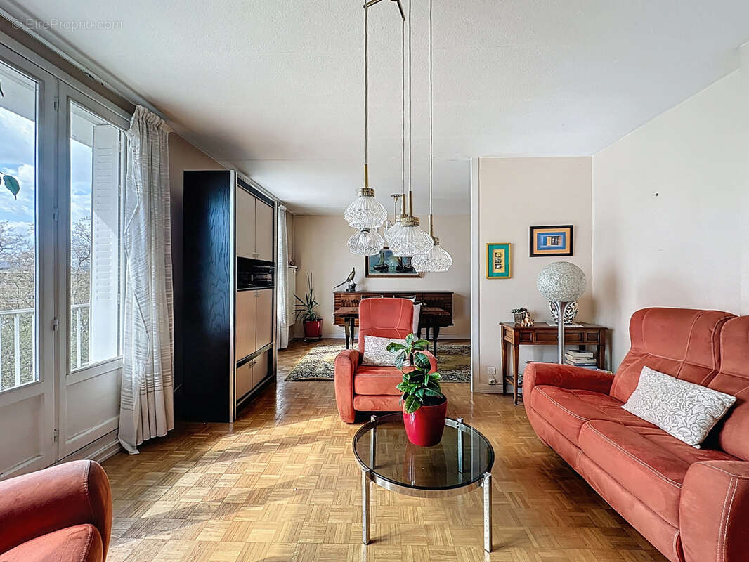 Appartement à LYON-5E