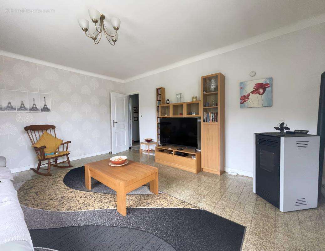 Maison à LA BASTIDE-SUR-L'HERS