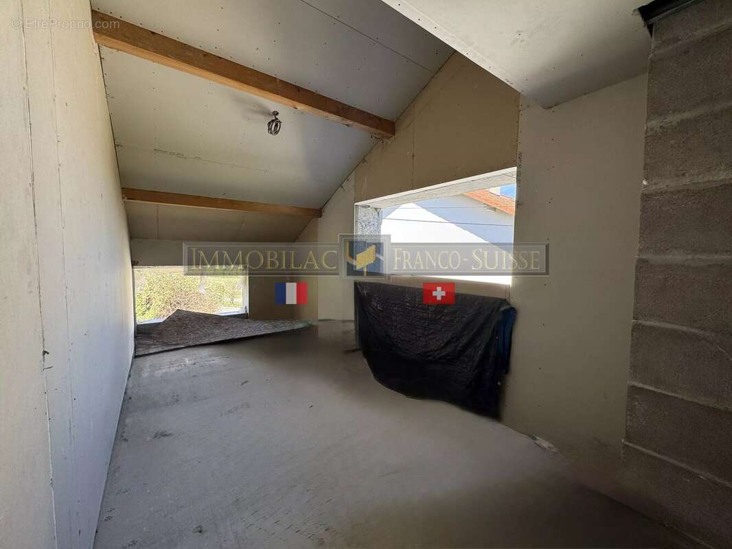 Maison à DINGY-EN-VUACHE