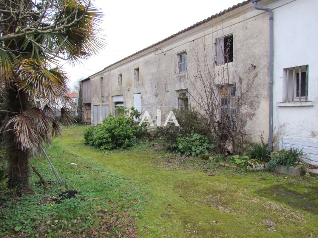 Maison à SAINT-LOUP
