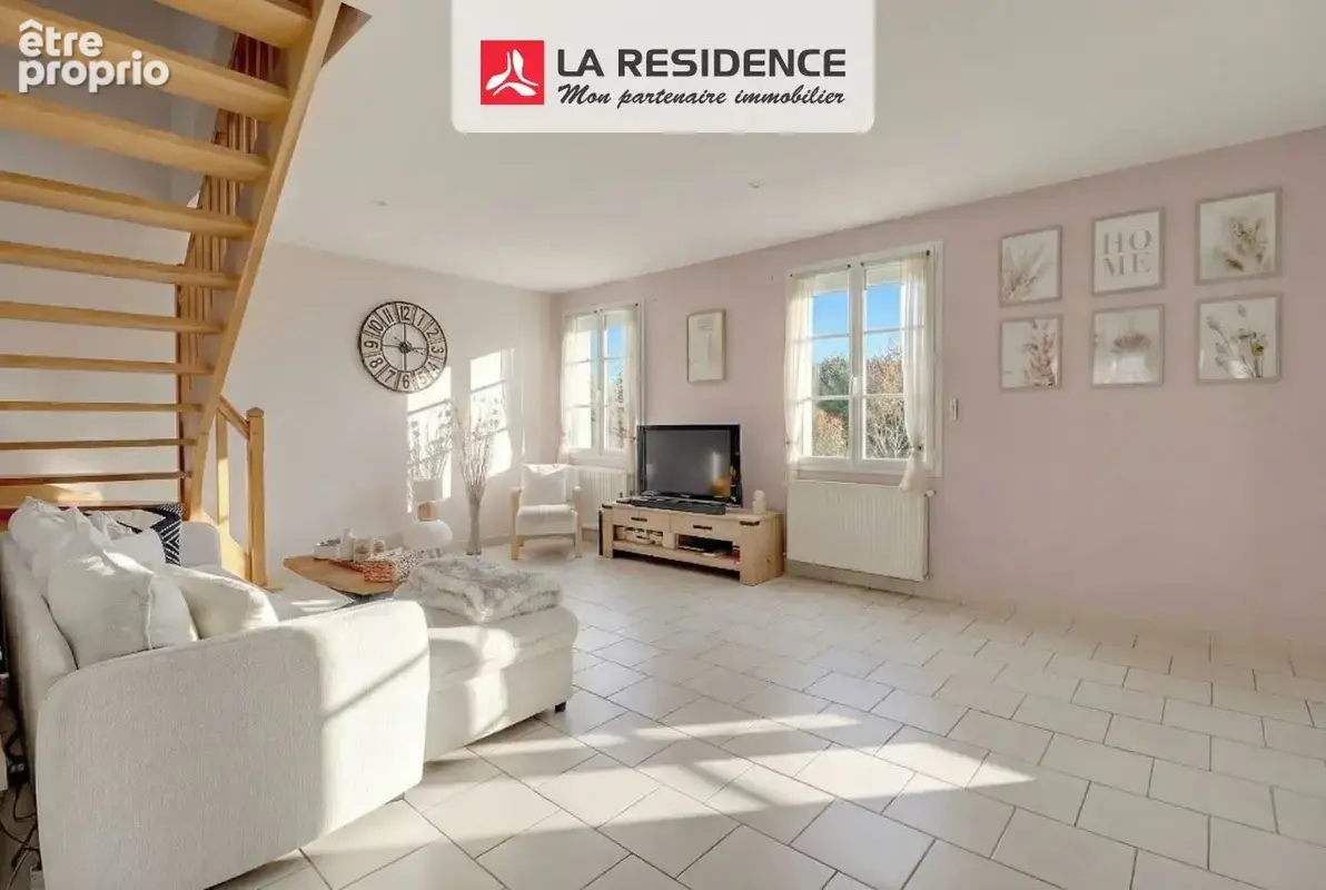 Maison à LA CHAUSSEE-SAINT-VICTOR
