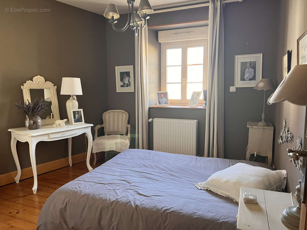 Maison à FLEUREY-SUR-OUCHE