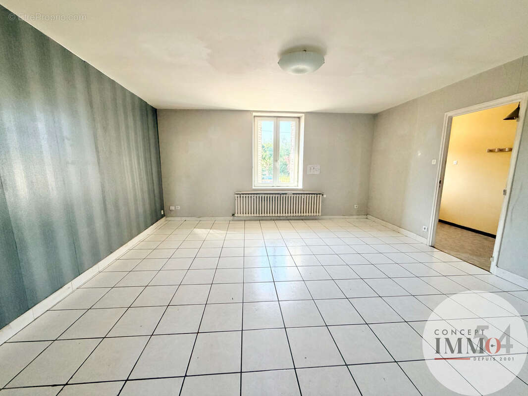 Appartement à JEZAINVILLE