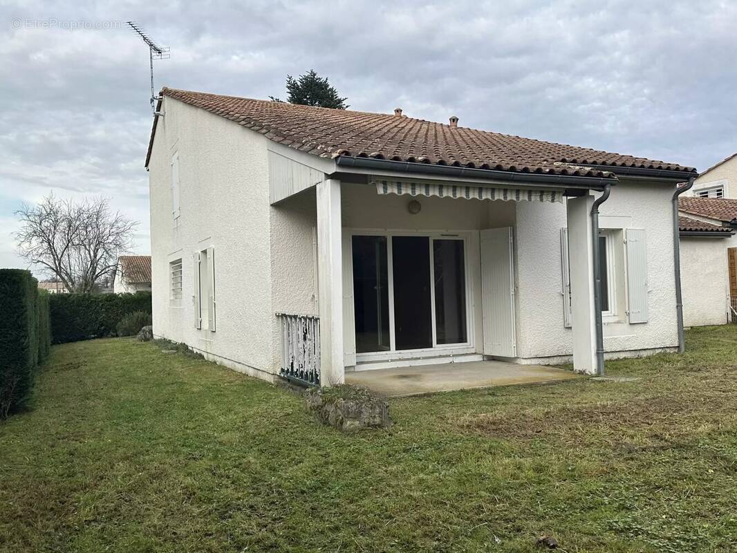 Maison à SAINT-CIERS-SUR-GIRONDE