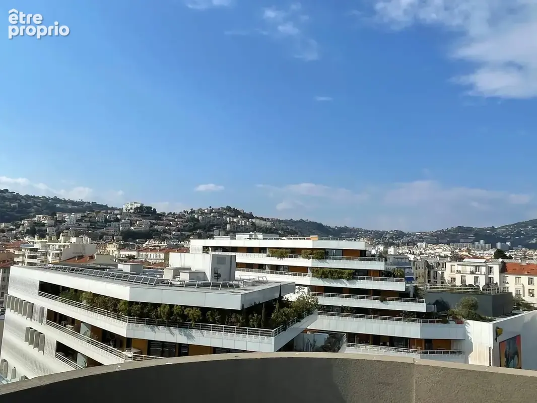 Liberation 5 p dernier etage solarium - photo 3