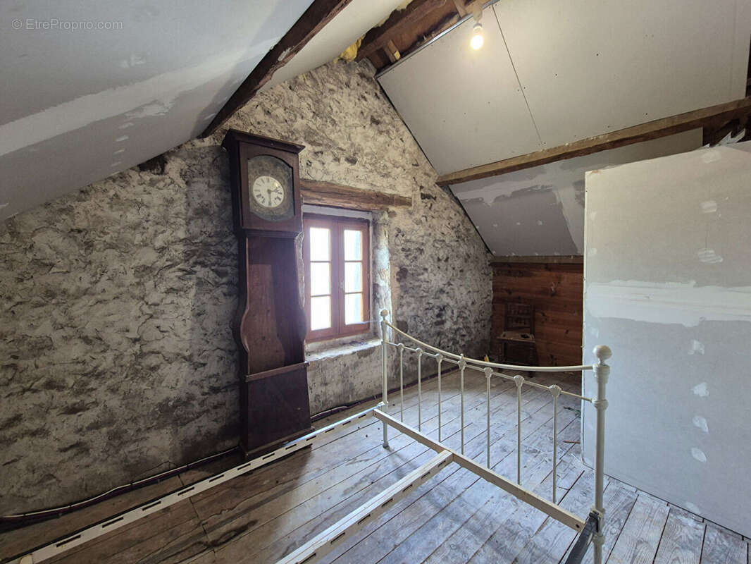 Maison à LE LONZAC